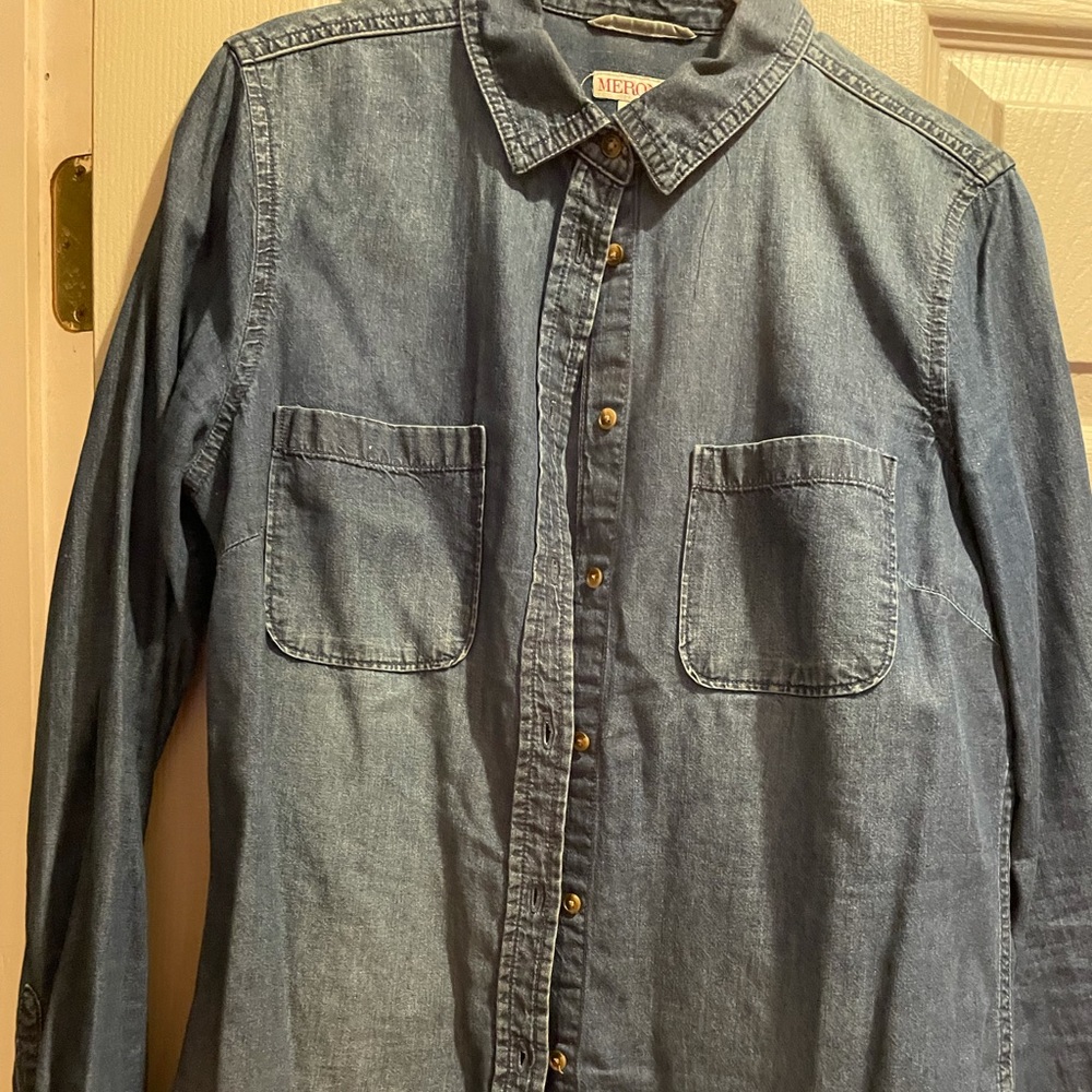 Long sleeve denim shirt